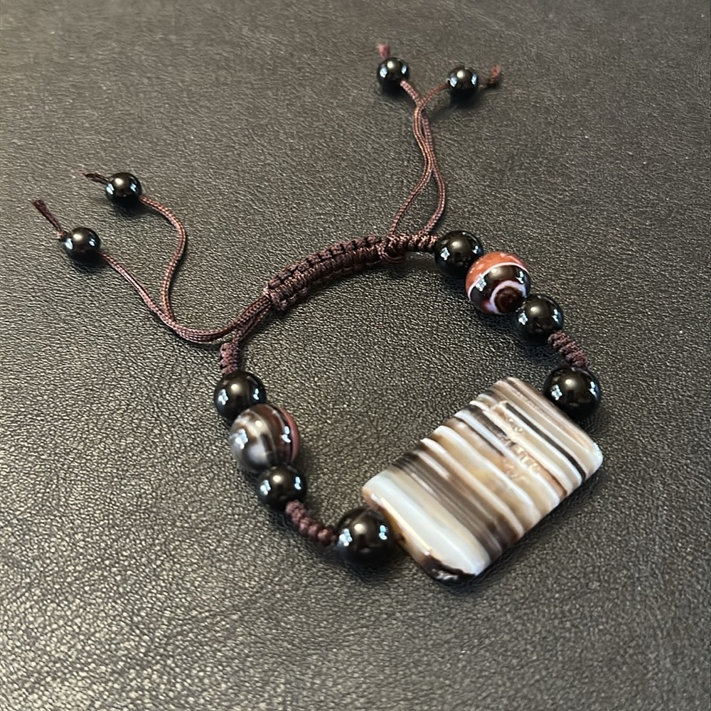 Beautiful Striped Agate Natural Stone Adjustable Friendship Bracelet - Picture 2 of 14